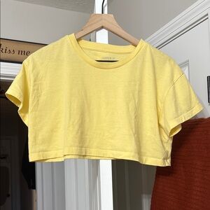 Forever 21 Yellow Short Sleeve Crop T-Shirt
